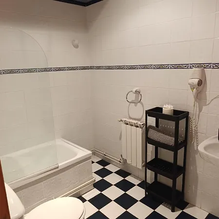 Escueles De C Holiday home Collia