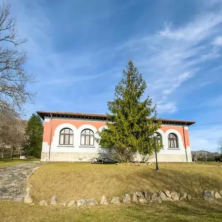 Escueles De C Collia
